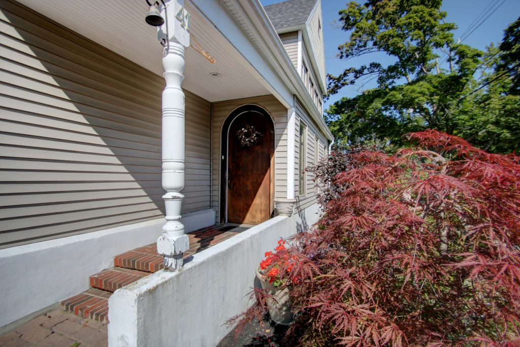 41 beach street ogunquit house rental front entrance