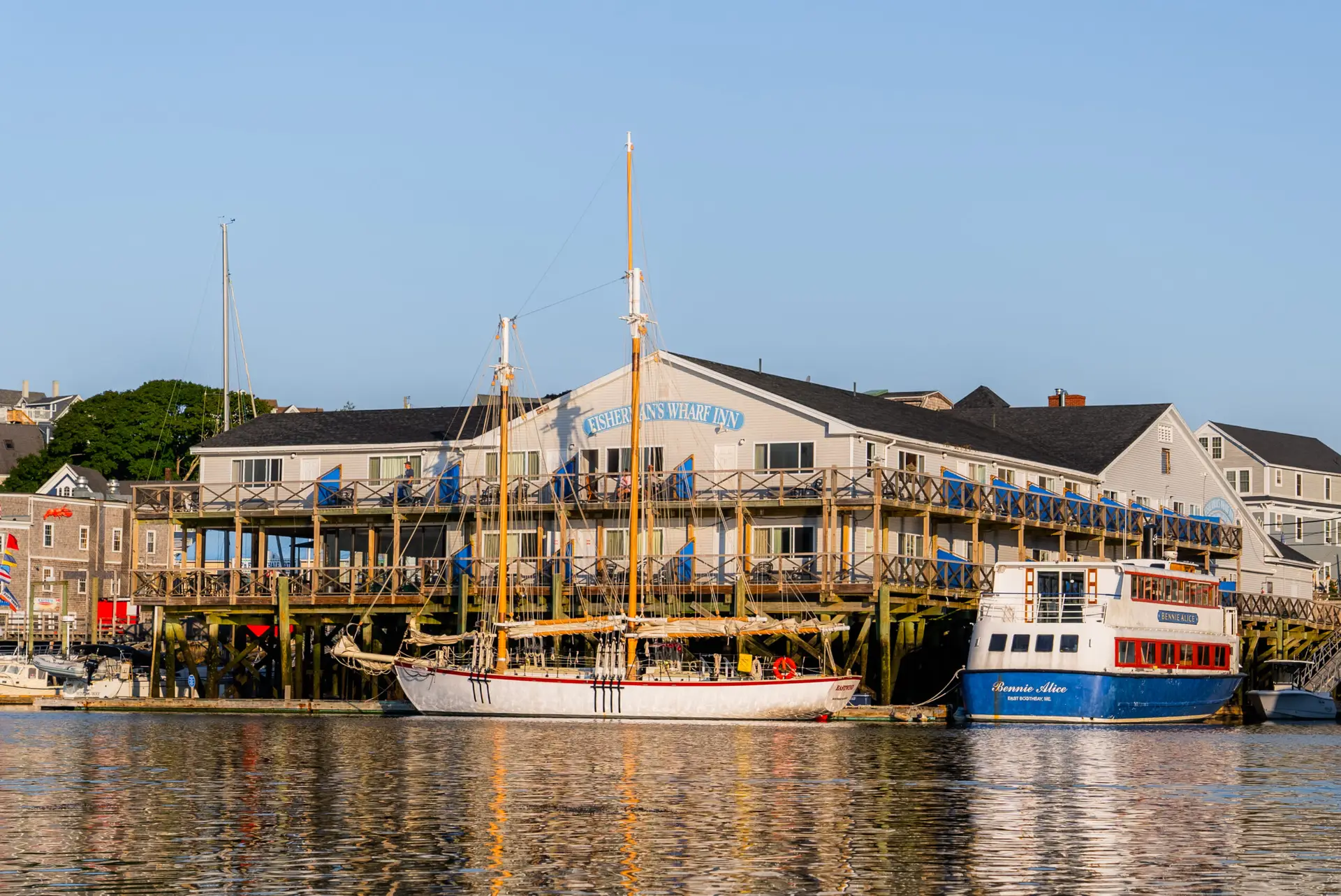 Fisherman Wharf Inn